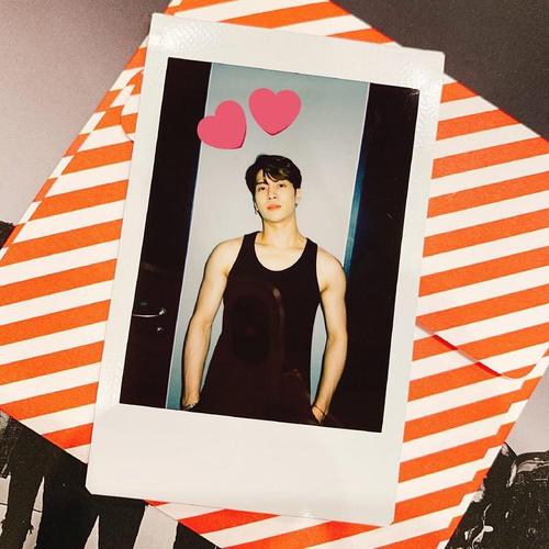 最近的小卡 拍立得【王嘉尔】