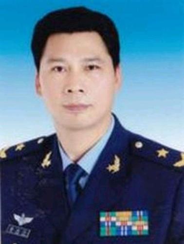 1985年后解放军空军政治部主任都有谁?都什么军衔?谁
