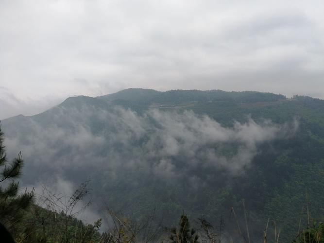 天下奇观:山盆镇仙人山