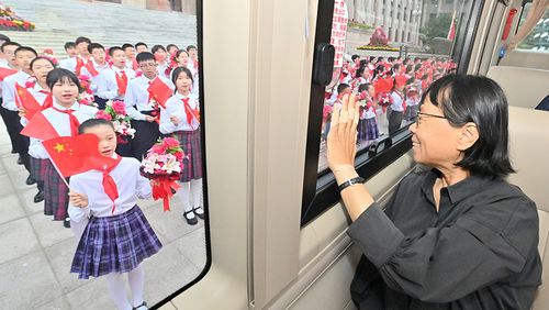 庆祝中国共产党成立100周年 "七一勋章"颁授仪式