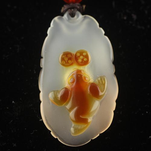 冰彩玉髓金蟾吊坠挂件项链文玩玉石雕刻收藏纯手工艺术礼品直销