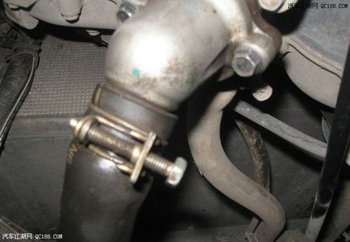 避免严重后果 五菱之光换节温器/防冻液