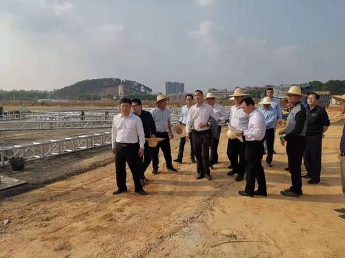 化州市委副书记,市长邓泽友同志到官桥产业园区现场调研指导园区市政