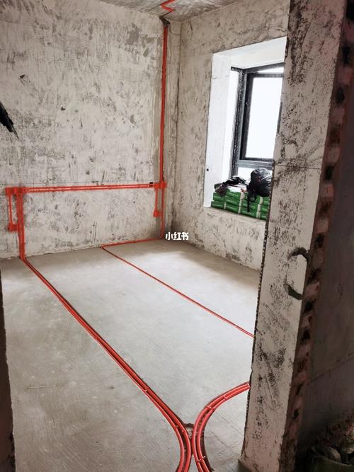 969696也和工人交流下,下一步的施工和注意事项.919191