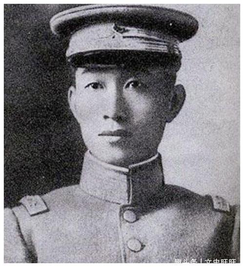 小凤仙生命最后一刻攥着蔡锷的照片蔡锷后人父亲对她没感情
