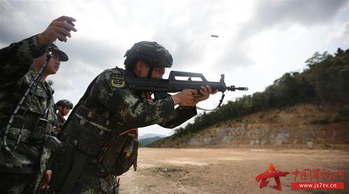 海南武警"魔鬼周"训练:聚焦练兵备战 锻造海岛精兵