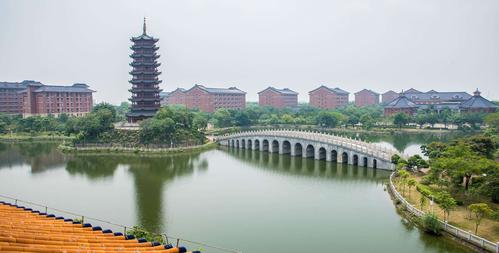 南方医科大学(顺德校区)一顺德北滘镇和园