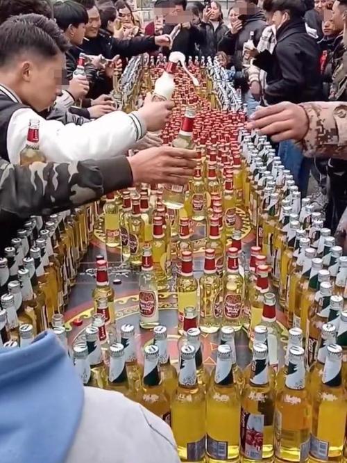 在凉山,啤酒不是酒,是口服液.
