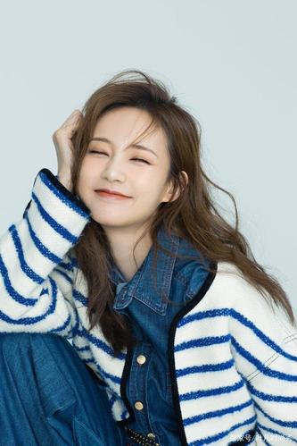 李一桐超美生活照曝光,清纯甜美气质可人,又是一枚新晋女神代表