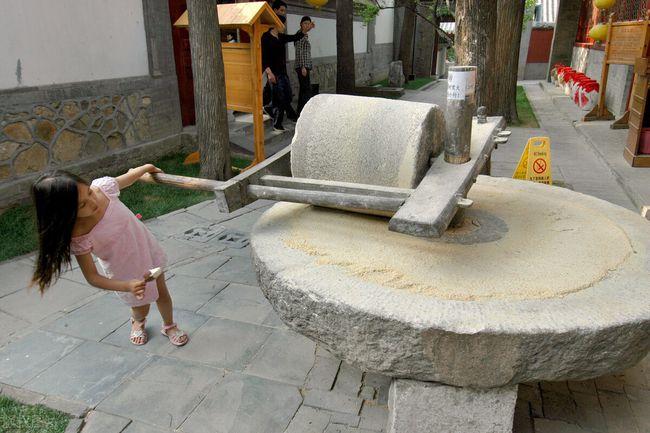 原创散文石碾子