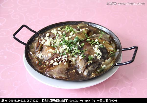 铁锅碟鱼头