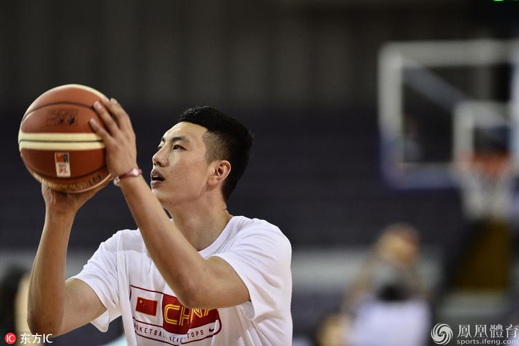 男篮连败遭骂该集体枪毙 翟晓川:说的是人话吗!