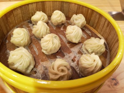 一份珍珠小笼包,没什么特点,一般般吧.