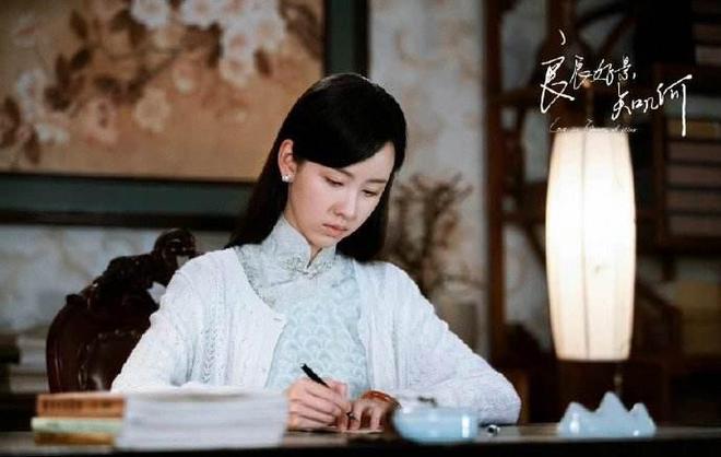 开播不久褒贬不一男女主超高颜值也难逃吐槽这部剧怎么样呢