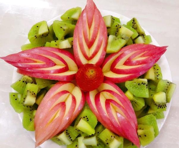 花开富贵果盘!苹果这样切,立马变得高大上!具体教程快