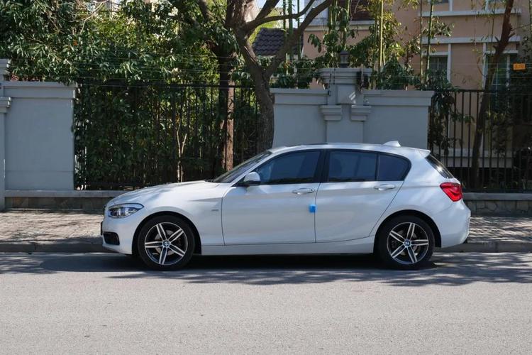 宝马1系118i华晨宝马118i价格及图片