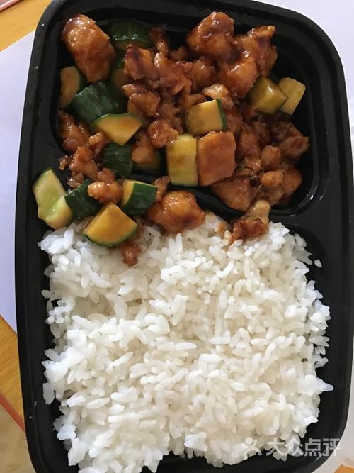 酱爆鸡丁盖饭