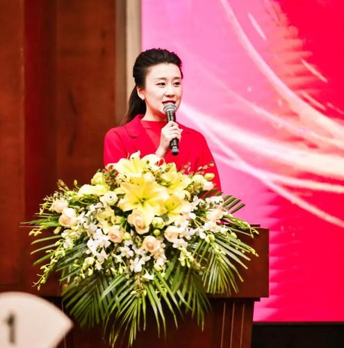 上海广播电视台节目主持人刘晔志愿担任庆典主持