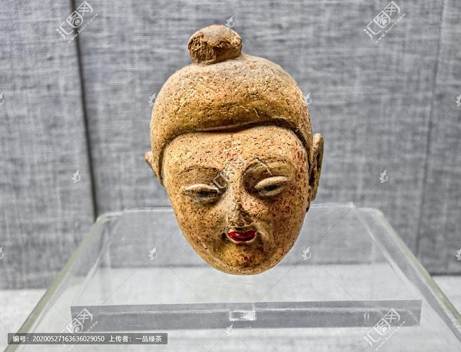 泥塑佛头像