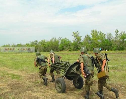 苏联120毫米迫击炮有多重,至少需要3个人来搬