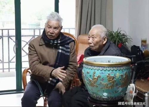 王锡良王璜周国桢大师创作祥瑞中华九龙缸