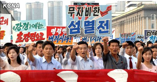 高清:朝鲜平壤市群众举行"反美斗争日"10万人集会【9】