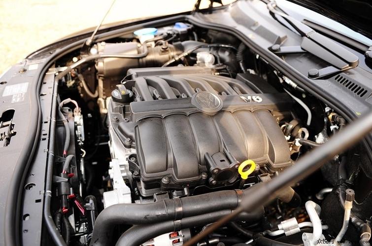 途锐2010款 3.6l v6限量顶配版 发动机(2)