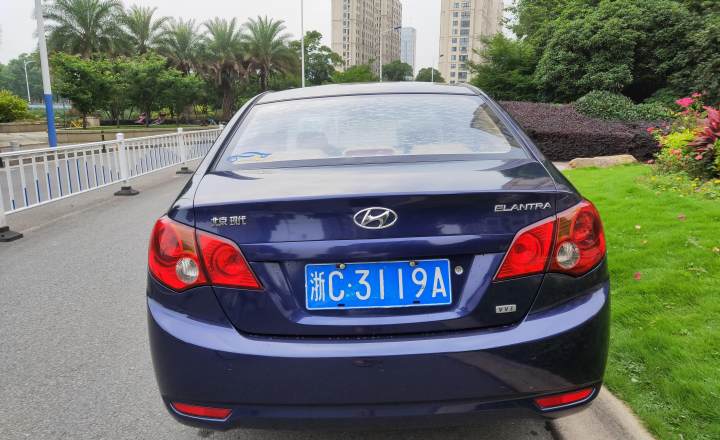 6l at gl 蓝色 - 小猪二手车