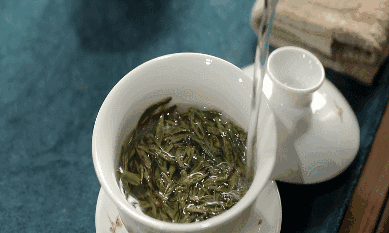 喝绿茶对胃有影响吗绿茶是不是真伤胃