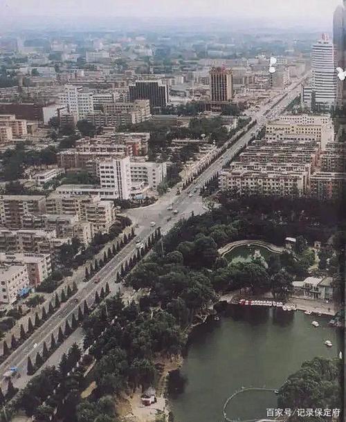 九十年代初,还规划了国家级高新技术开发区.