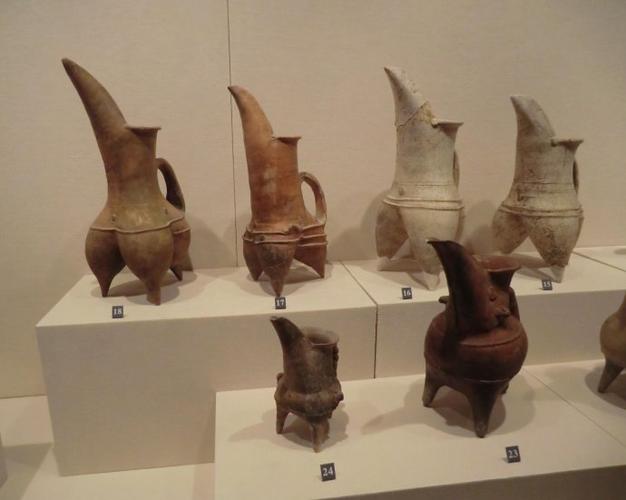 晚鬶变规:龙山文化(山东省博物馆)