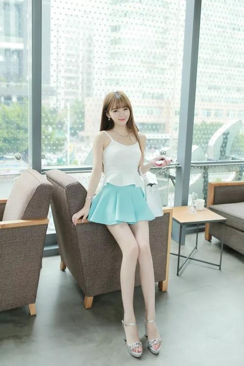 长腿美女性感美腿翘臀诱惑妩媚妖娆私房写真图片