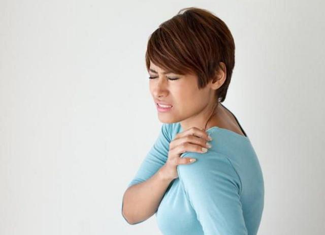 肩膀痛是肩周炎骨科医生说实话3种病也和肩膀痛有关系