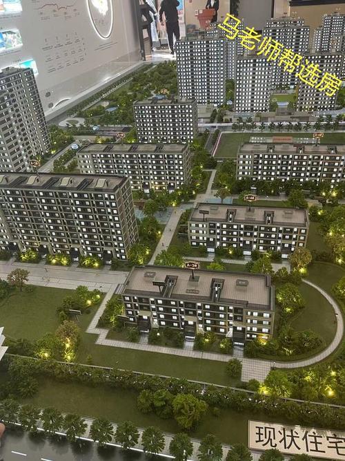 网易首页>网易号>正文申请入驻 奥海明月沙盘图于是一边听销售介绍