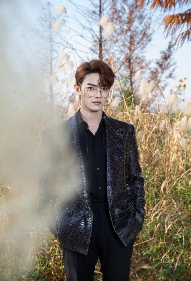 简介:许凯2020腾讯视频doki人气舞台文艺帅气写真图片,分享一组许凯