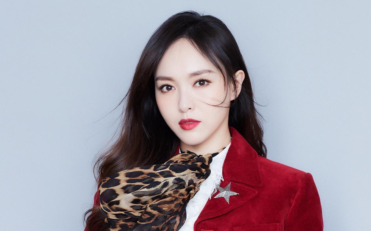 唐嫣微博之夜性感图片桌面壁纸,大陆明星,唐嫣,性感,壁纸,1920x1200