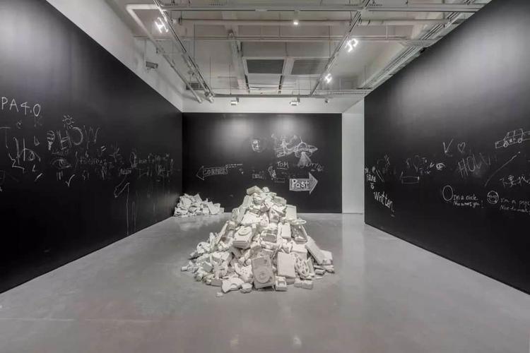乘坐时光机去3019年看一看danielarsham亚洲首展现在在现登陆昊美术馆