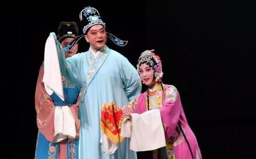 著名黄梅戏演员 刘国平 吴美莲