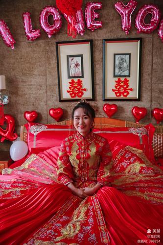 新娘坐床.