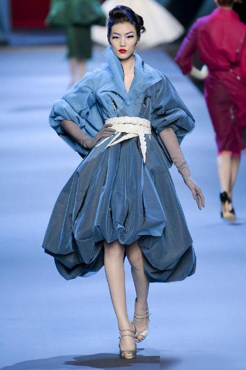 被吐槽衣品差?理解透服装的这4种版型,进阶高级审美行列