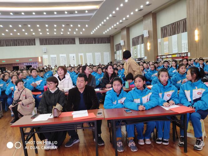 冬日诵读诗意盎然,文化传承经典不朽——延安市实验中学第19届"走进
