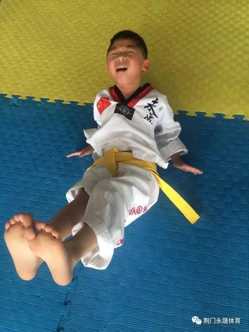 【永晟健康学堂】体育是给孩子最好的挫折教育