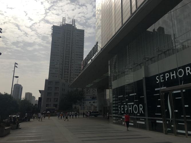 武汉银泰创意城(街道口店)