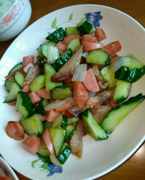 火腿炒肉的做法,火腿炒肉怎么做好吃,火腿炒肉的家常