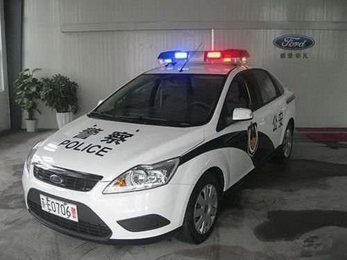 美国道奇,德国大众,各国警车大盘点,我就服中国