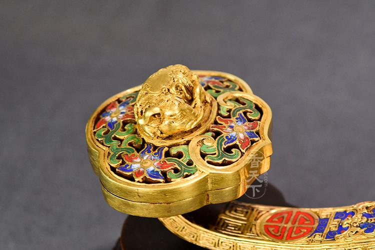 掐丝珐琅带座如意