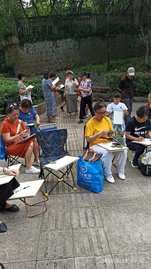 青衣江老年大学工笔色彩绘画班烈士陵园写生(四)