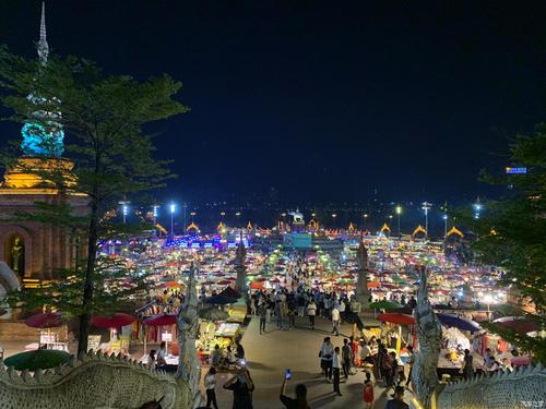 西双版纳州景洪市告庄夜景
