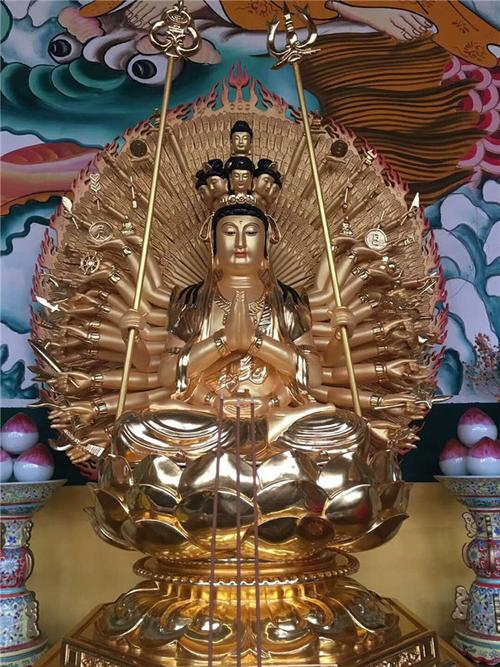 南无千手千眼大慈大悲观世音菩萨摩诃萨!