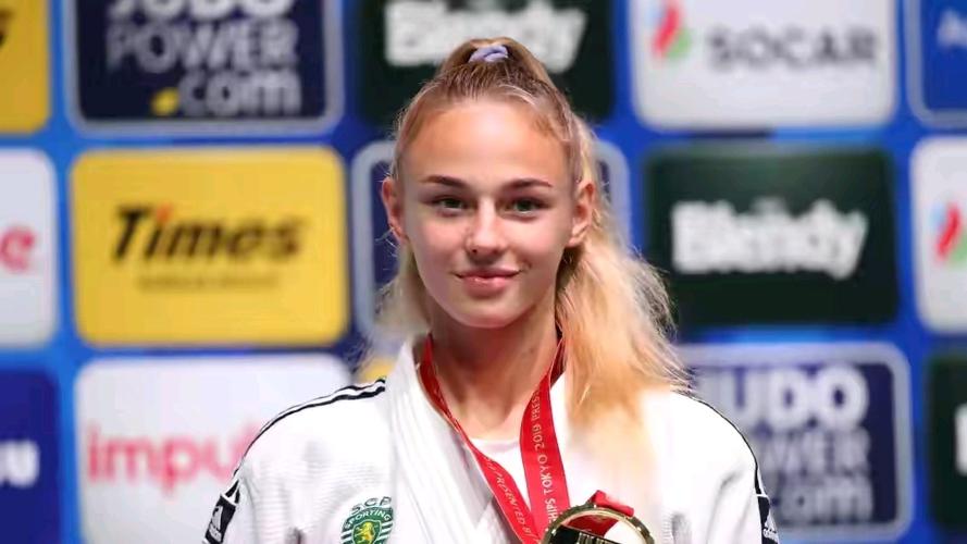 拥有超强实力和天使面孔的乌克兰柔道名将达莉娅·比洛季德备受瞩目
